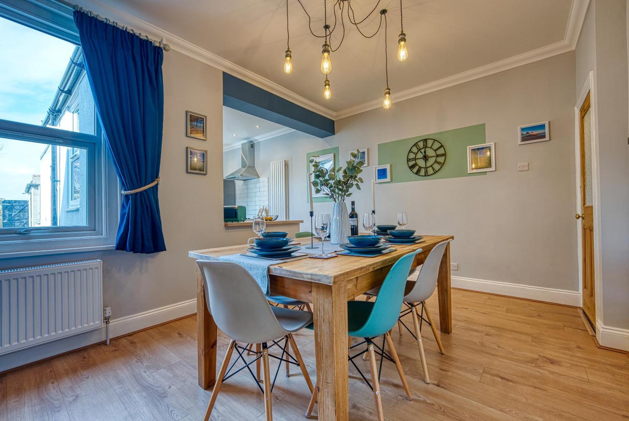 2 Bedrooms Modern, Stunning & Stylish Contractor House, Prime Portsmouth Location With Free Parking Permit, Summer Special Offer!! - By Blue Puffin Stays Exteriör bild